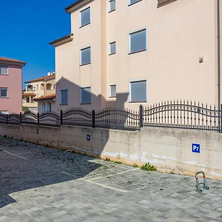 Xenia - Happy Apartament