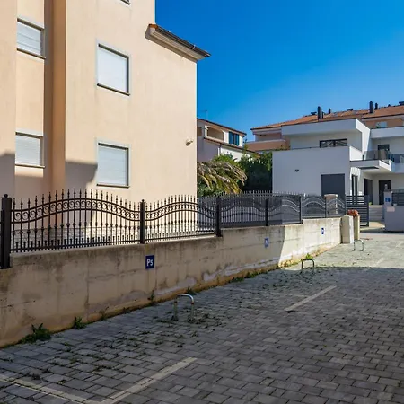 Xenia - Happy Apartament *