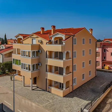 Xenia - Happy Apartament